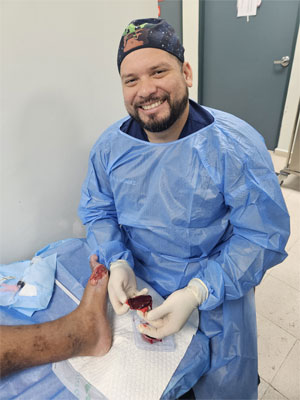 Dr. Alan Méndez